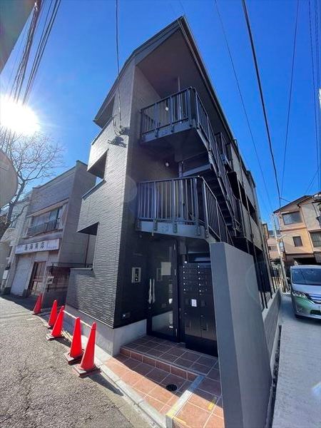 Ｌａｔｅｒａｌｕｓ  外観