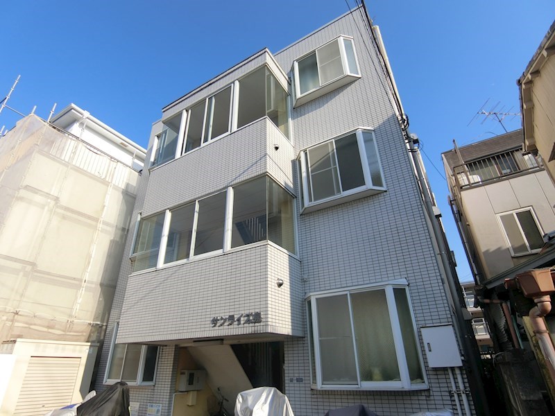サンライズ泉 外観