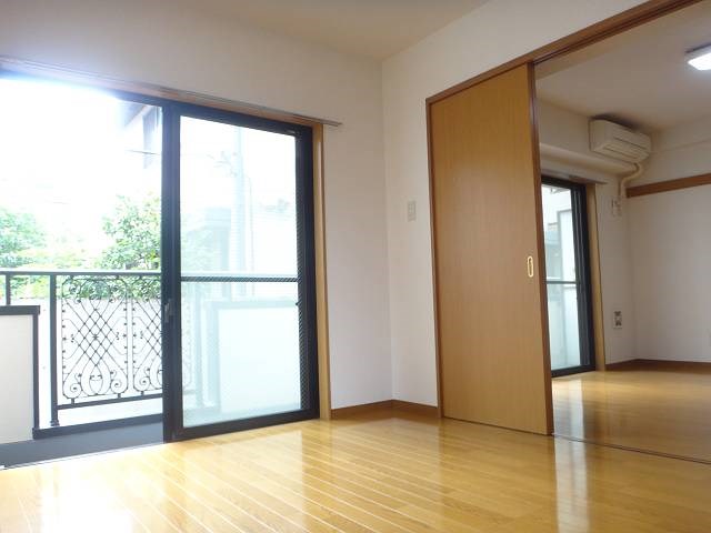 第六田嶋ビル  ベッドルーム