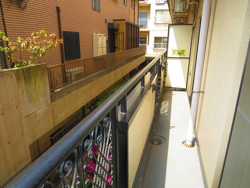 第六田嶋ビル  ベランダ