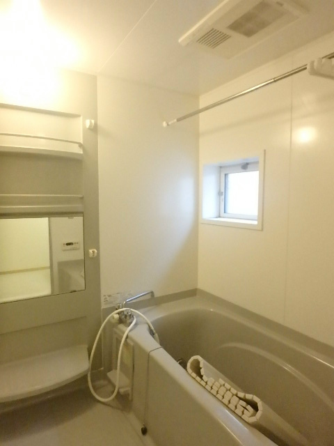 シャトル 風呂画像