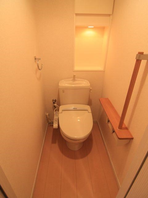 ロイヤルパークス新田 トイレ