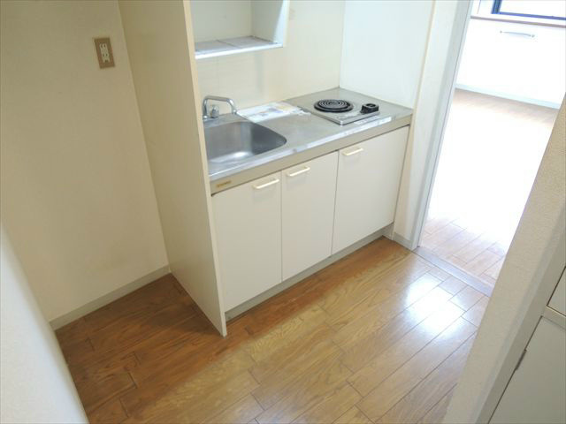 プリンセスハイツ東日暮里Ｆ棟  リビング