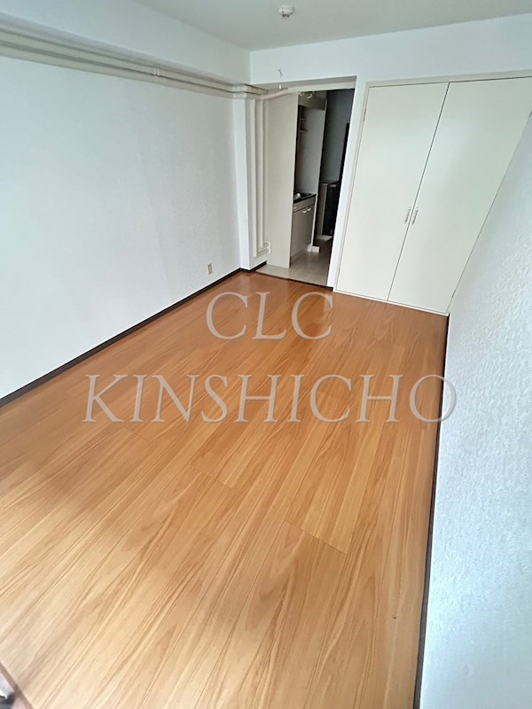 小林ビル ベッドルーム