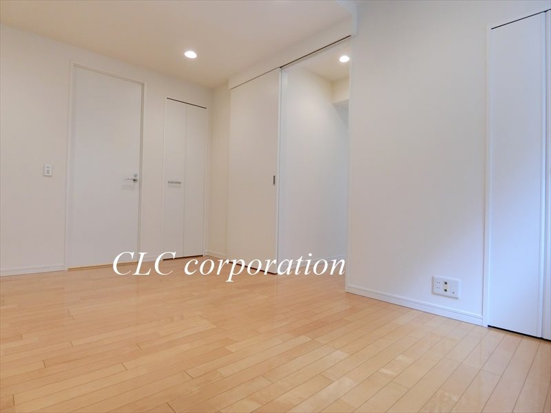 ルクレ新川レジデンス  リビング