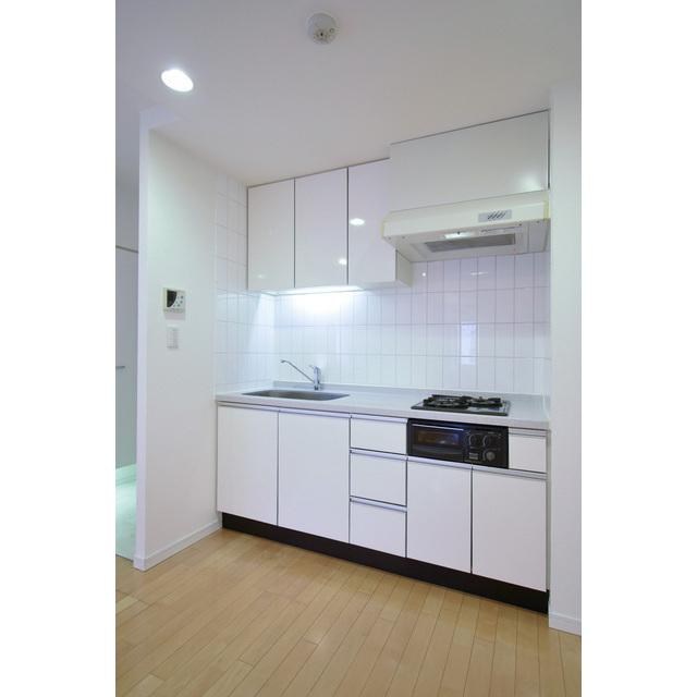 ルクレ新川レジデンス  キッチン