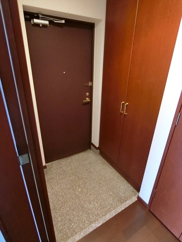 ドルチェ日本橋浜町壱番館 玄関