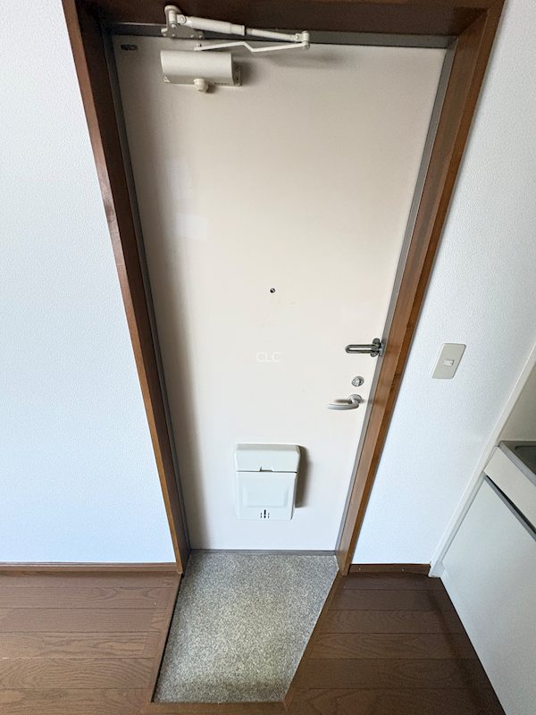 グランパレス王子 玄関