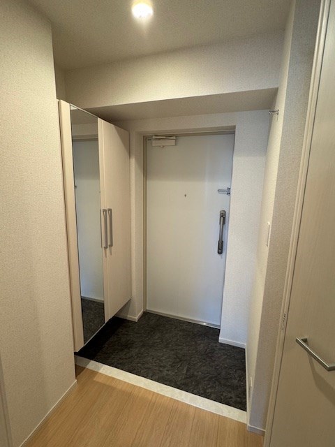 石見ビル  玄関