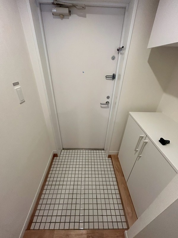 プライムアーバン西日暮里 玄関