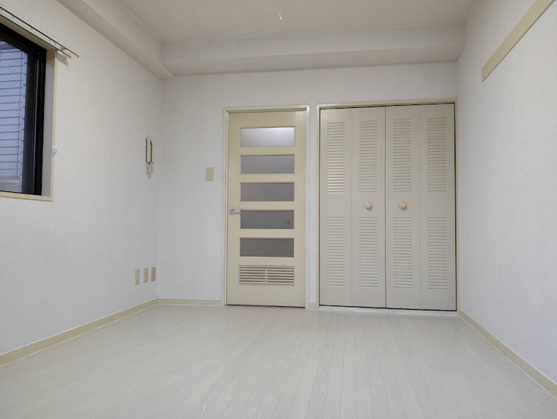 メゾンツカモト ベッドルーム