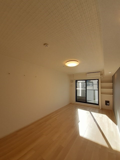 ラリュール リビング