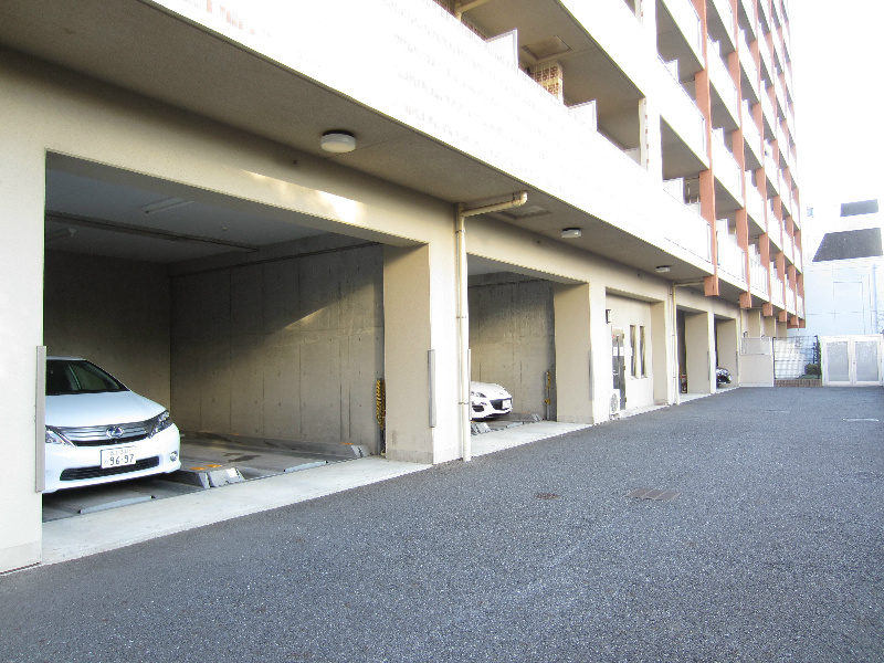 スクエア潮見   駐車場