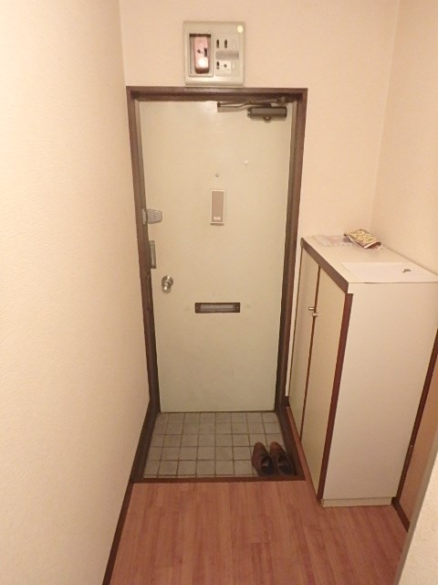 エクセルパレス１ 玄関