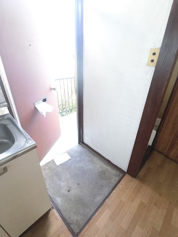 松本アパート  玄関