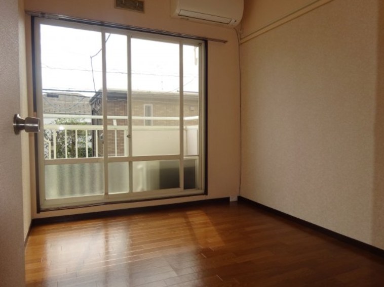 ハイツカミオ リビング