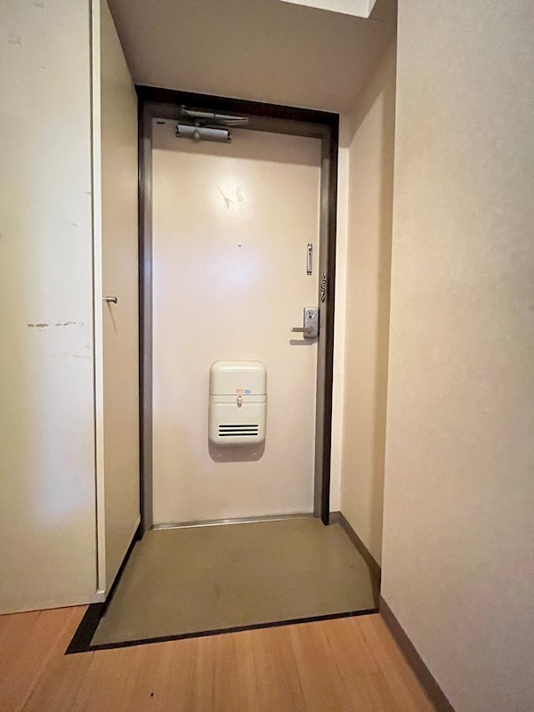 フローラレジデンス 玄関