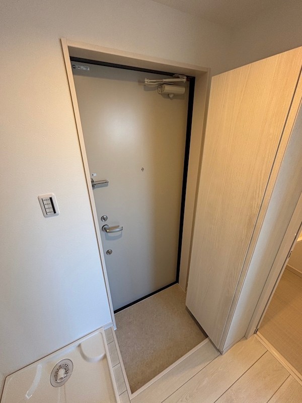 ウエストガーデン南花畑 玄関