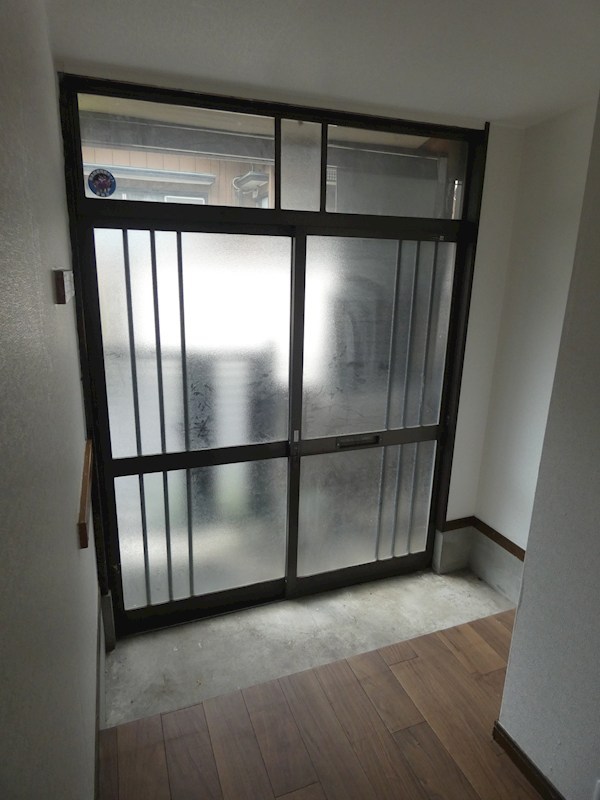 南水元4丁目戸建 玄関