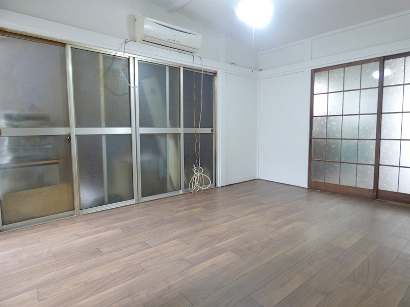 南水元4丁目戸建 リビング