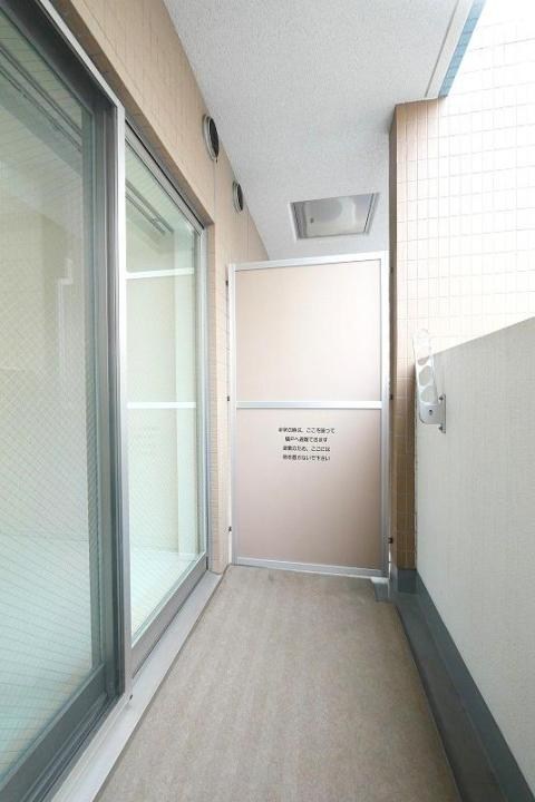 PREMIUMCUBE日本橋浜町 ベランダ