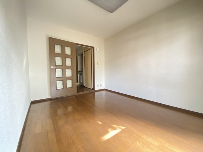 ローズマンション ベッドルーム