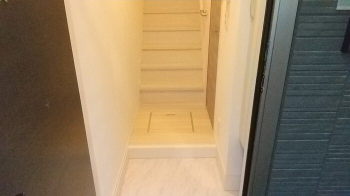 エクセリア滝野川 玄関