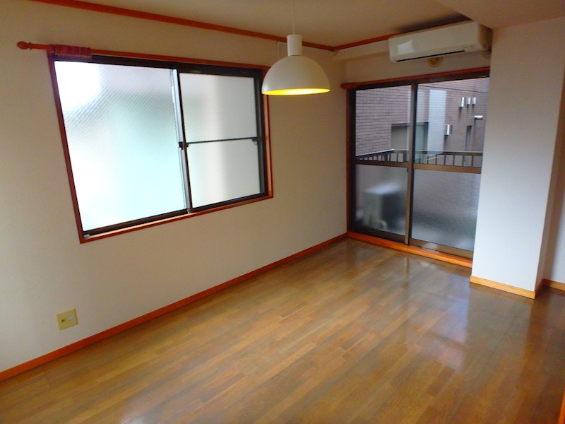 福住ビル リビング