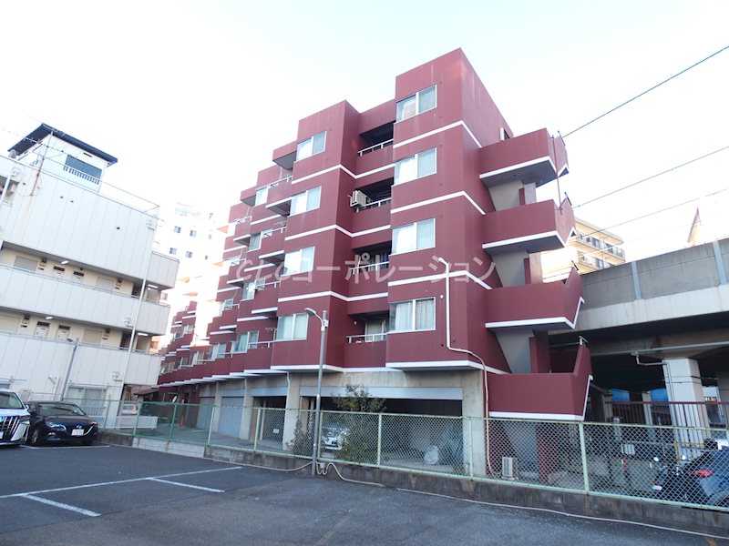 キャヴァンイワタ   外観