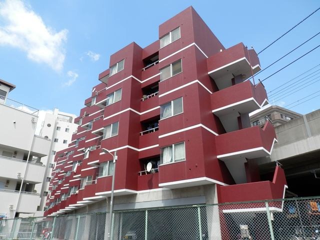 キャヴァンイワタ   外観