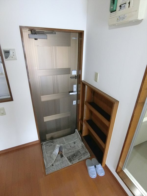 高松ビル    玄関