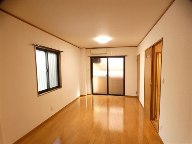 サンライズ田端Ⅰ     リビング