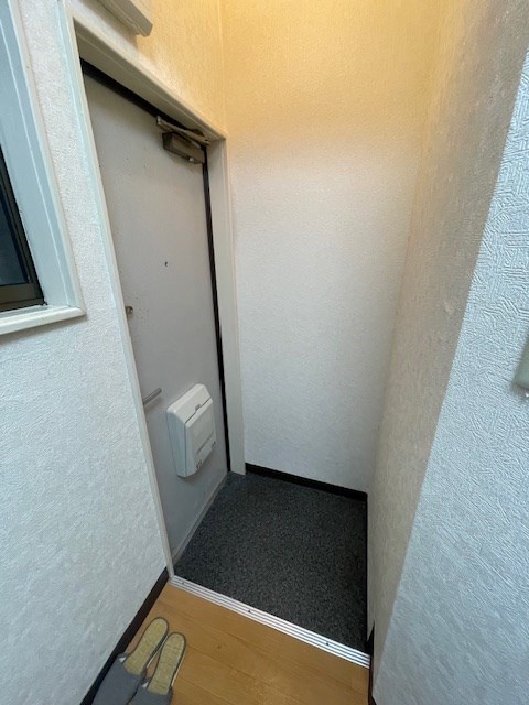イズミハイツ 玄関