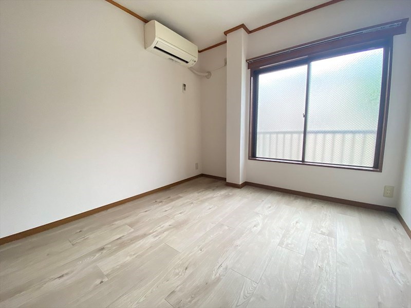 寿ハイツ ベッドルーム