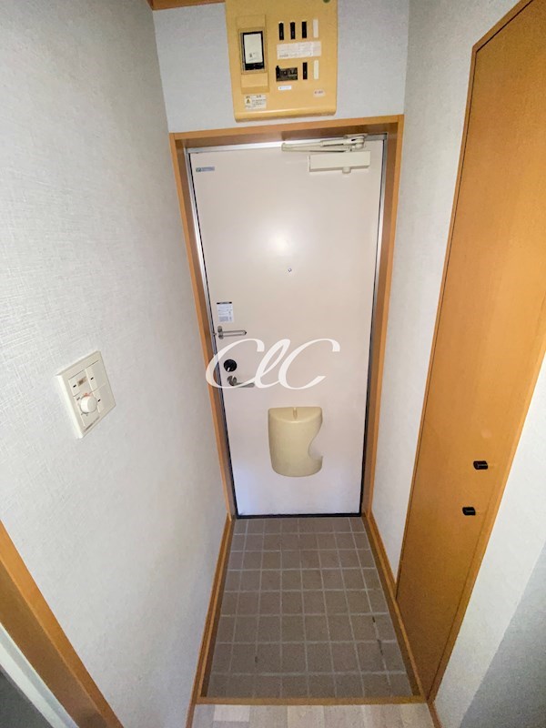 ＬＳヒーローズ 玄関