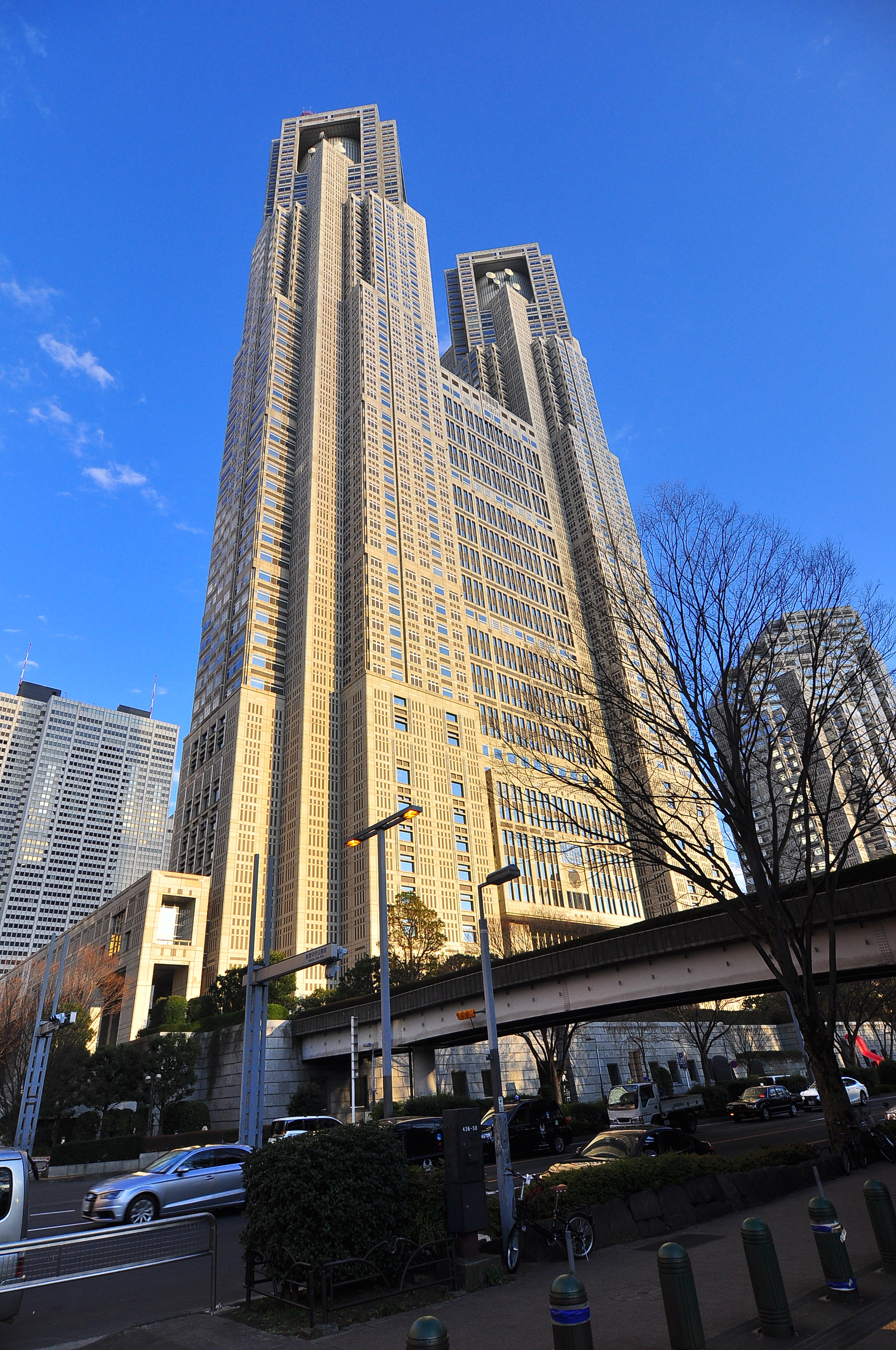 永谷リビュール新宿 役所
