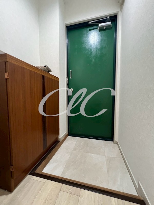 サンパーク五反野 玄関