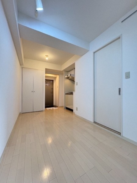 レジディア三越前 リビング