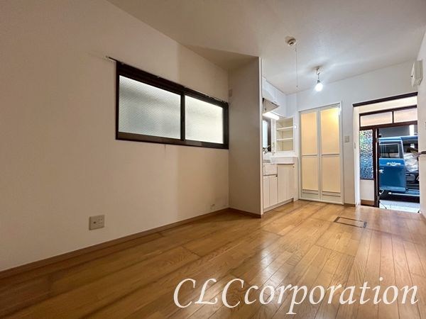 多津美貸家 リビング