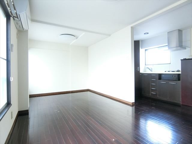 ハローレジデンス東大前 リビング