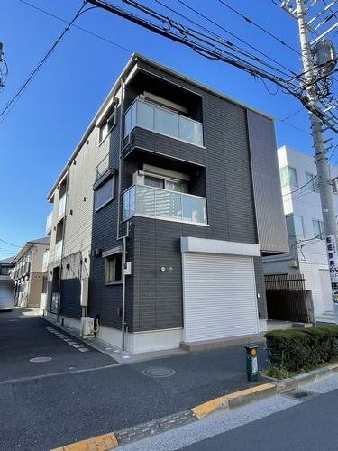 Crystella 303号室 外観