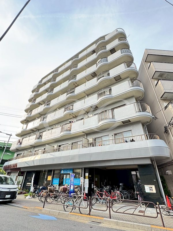 ロイヤルシオン苅部 外観