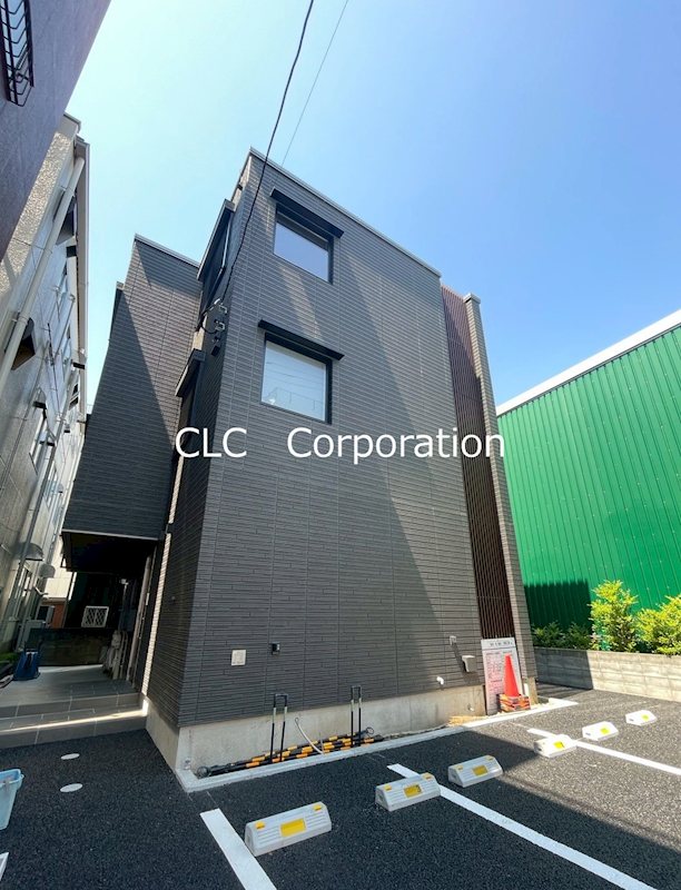 リラ 101号室 外観