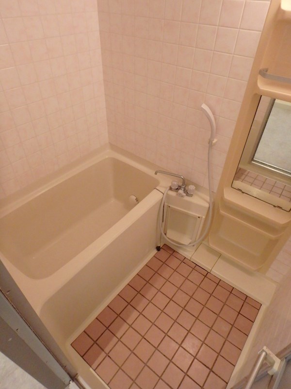 クリスタルタワー 風呂画像