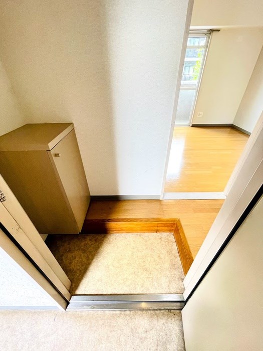 ロアデロア 玄関