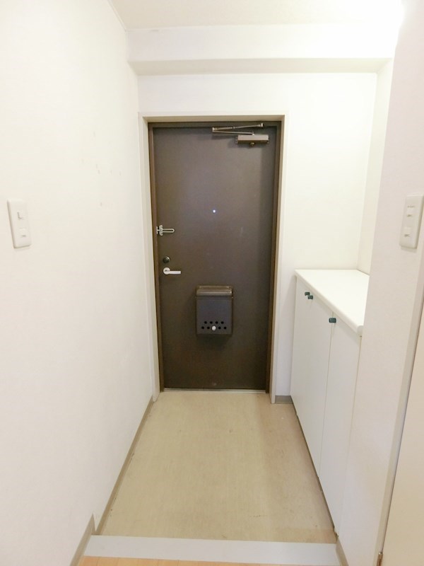 クレール山本 玄関