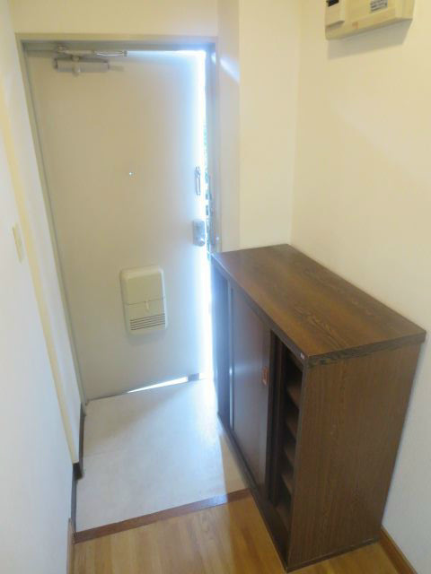 勝木コーポ 玄関