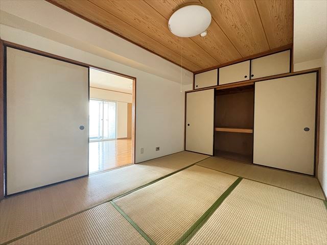 サン市川ハイツ ベッドルーム