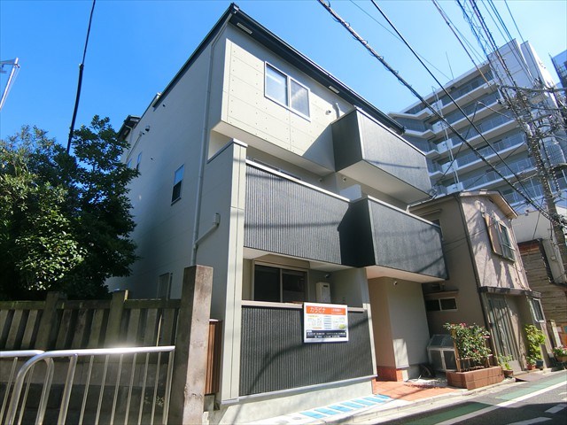 カラビナ    外観