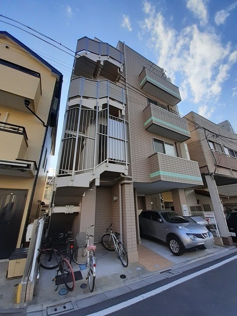 アヴィタシオンS 外観